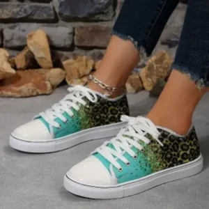 Mukeshhousehold Fashion Casual Plus Size Star Round Toe Lace-Up Sneakers